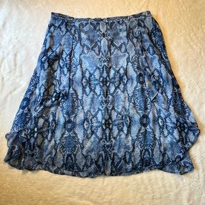 ❣️5 FOR $15!❣️ Jaclyn Smith | Womens blue snakeskin skirt